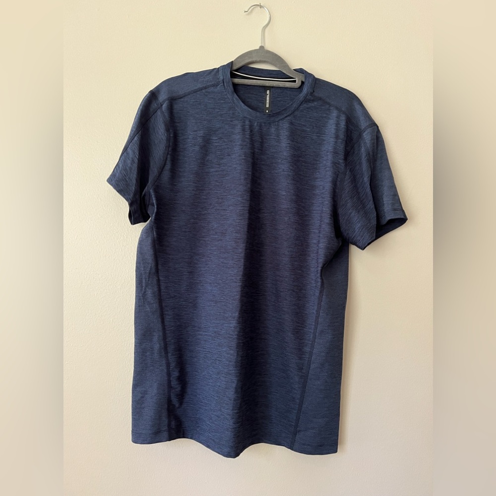 NWOT ten thousand workout shirt